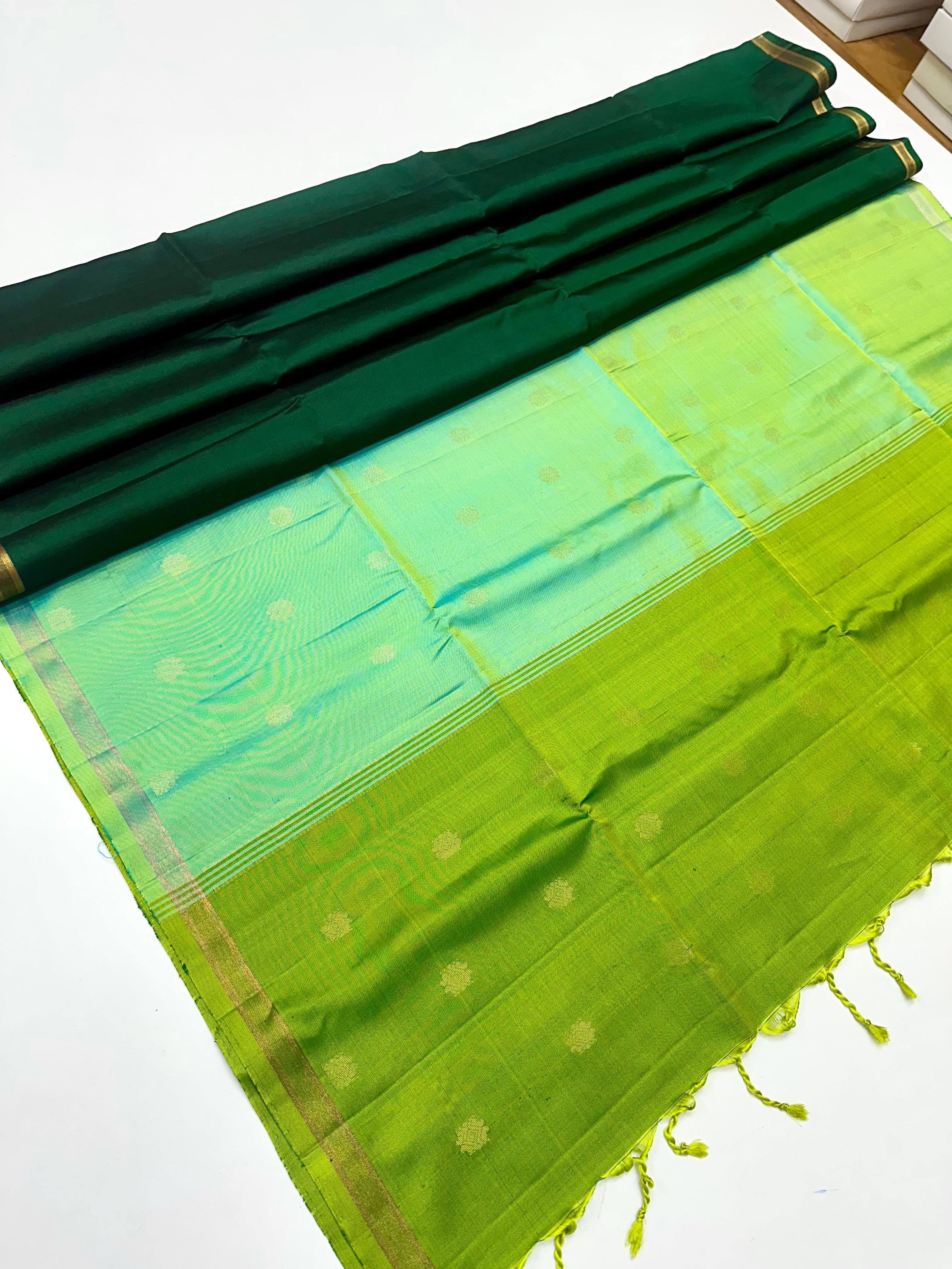 Classic Bottle Green & Light Green Elegance Handloom Soft Silk Saree SS26530