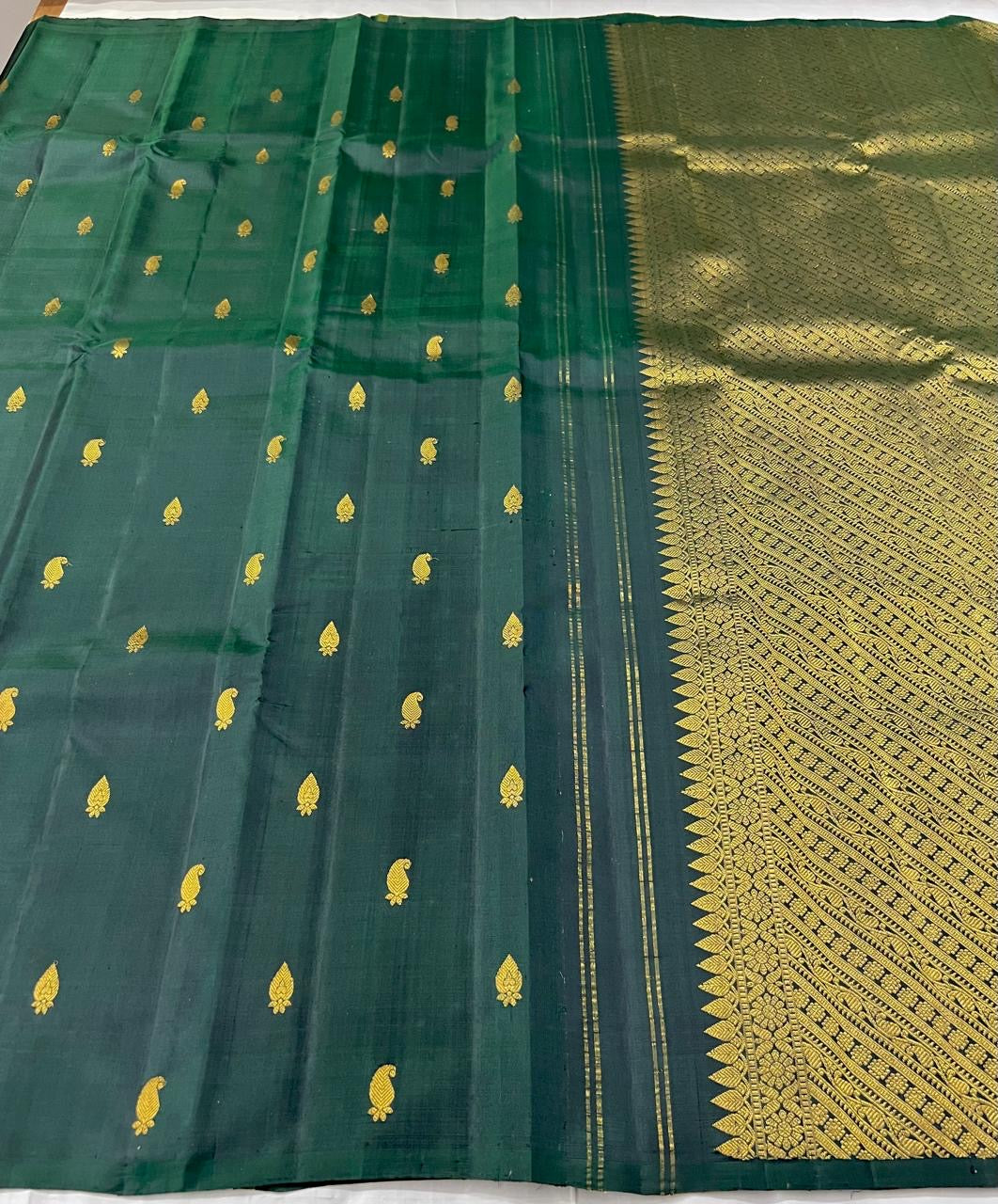 Classic Midnight Green 2gm Zari Elegance Kanchipuram Handloom Silk Saree SS25193