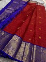 Load image into Gallery viewer, Classic Chilli Red &amp; Royal Blue Kanchipuram Handloom Silk Saree SS26026
