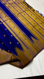 Load image into Gallery viewer, Classic Royal Blue Kanchipuram Handloom Silk Saree SS26260

