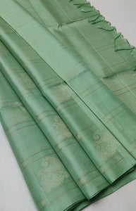 Classic Mint Green Elegance Handloom Soft Silk Saree SS25881
