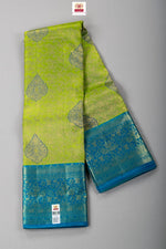 Load image into Gallery viewer, Classic Spring Green &amp; Azure Blue Kanchipuram Handloom Silk Saree SS26624
