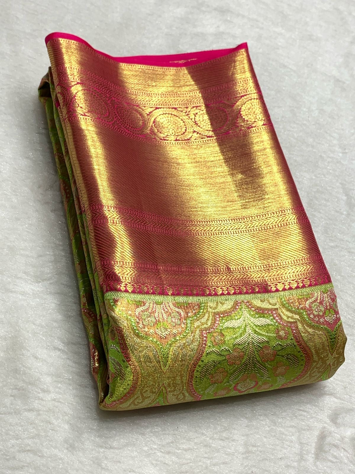 Classic Spring Green & Deep Pink 2gm Zari Bridal Elegance Kanchipuram Handloom Silk Saree SS24771