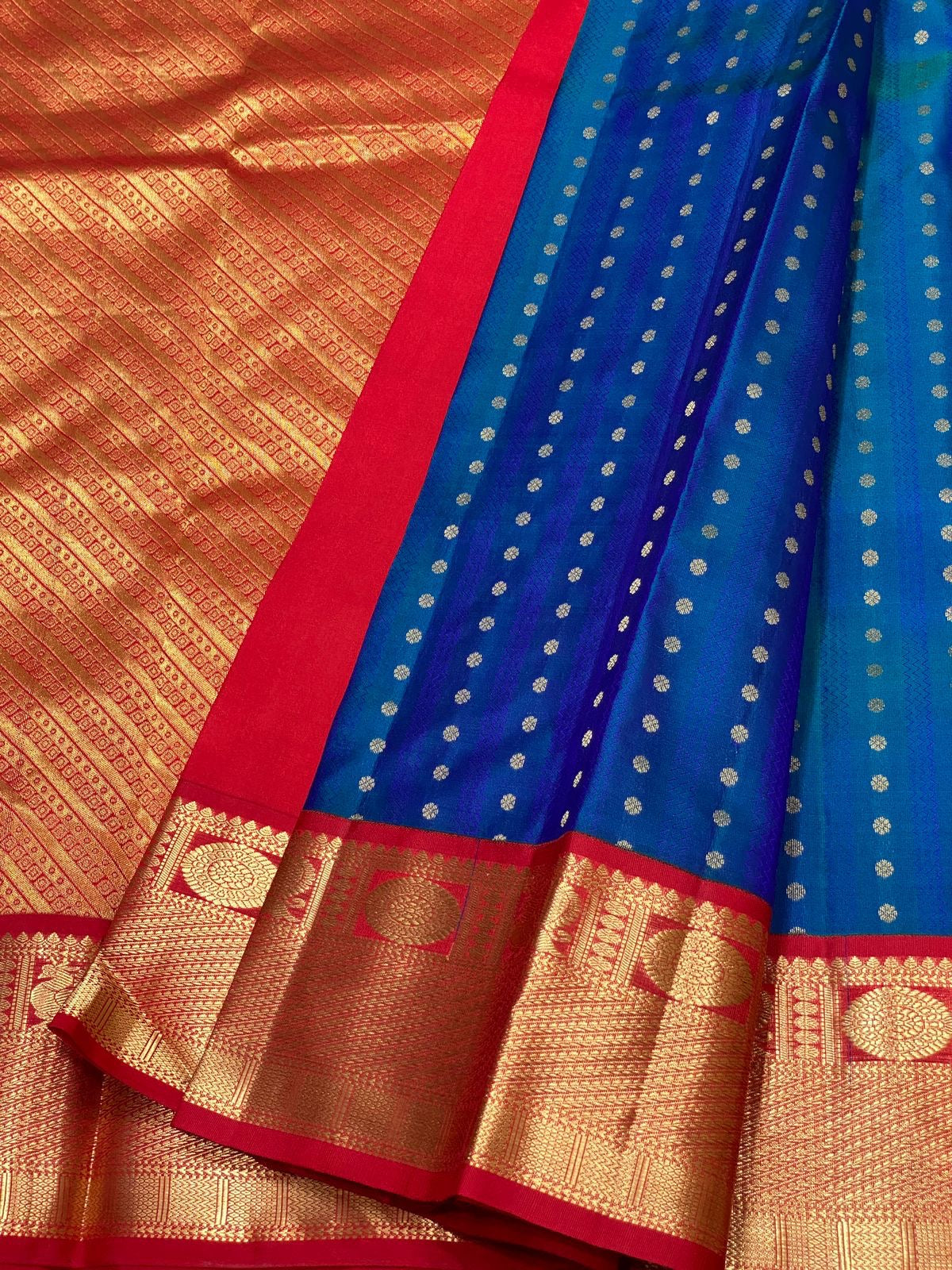 Classic Blue & Red Elegance Kanchipuram Silk Saree SS24209