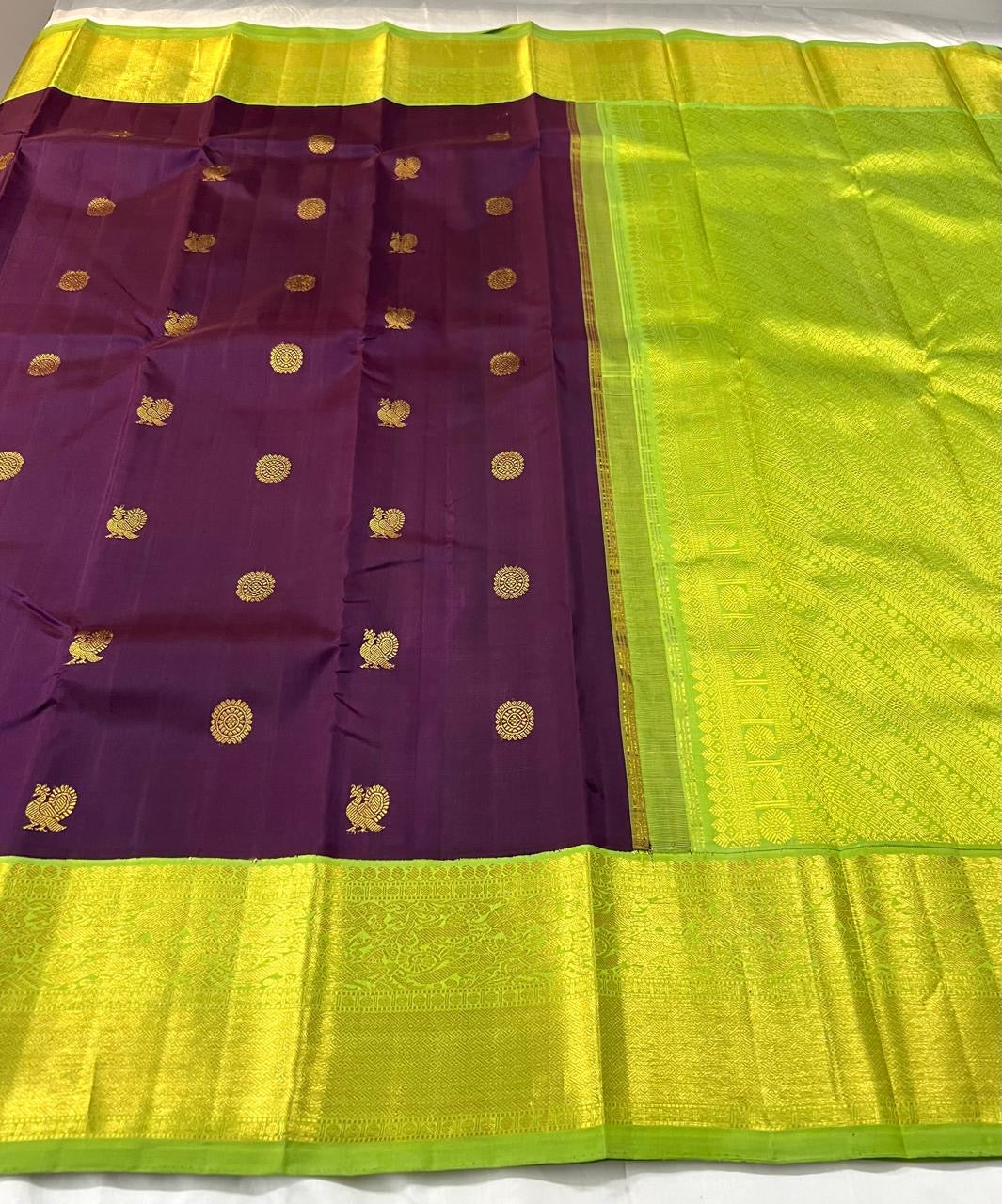Classic Deep Violet & Light Green 2gm Zari Elegance Kanchipuram Handloom Silk Saree SS25394