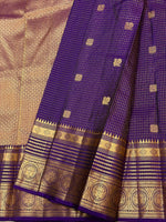 Load image into Gallery viewer, Classic Violet 1gm Zari Vaira Oosi Kanchipuram Handloom Silk Saree SS26655
