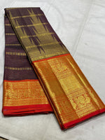 Load image into Gallery viewer, Classic Dark Plum &amp; Orange 3gm Zari Elegance Kanchipuram Handloom Silk Saree SS27257
