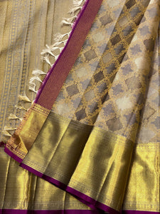 Classic Grey & Plum 2gm Zari Kanchipuram Handloom Silk Saree SS25614