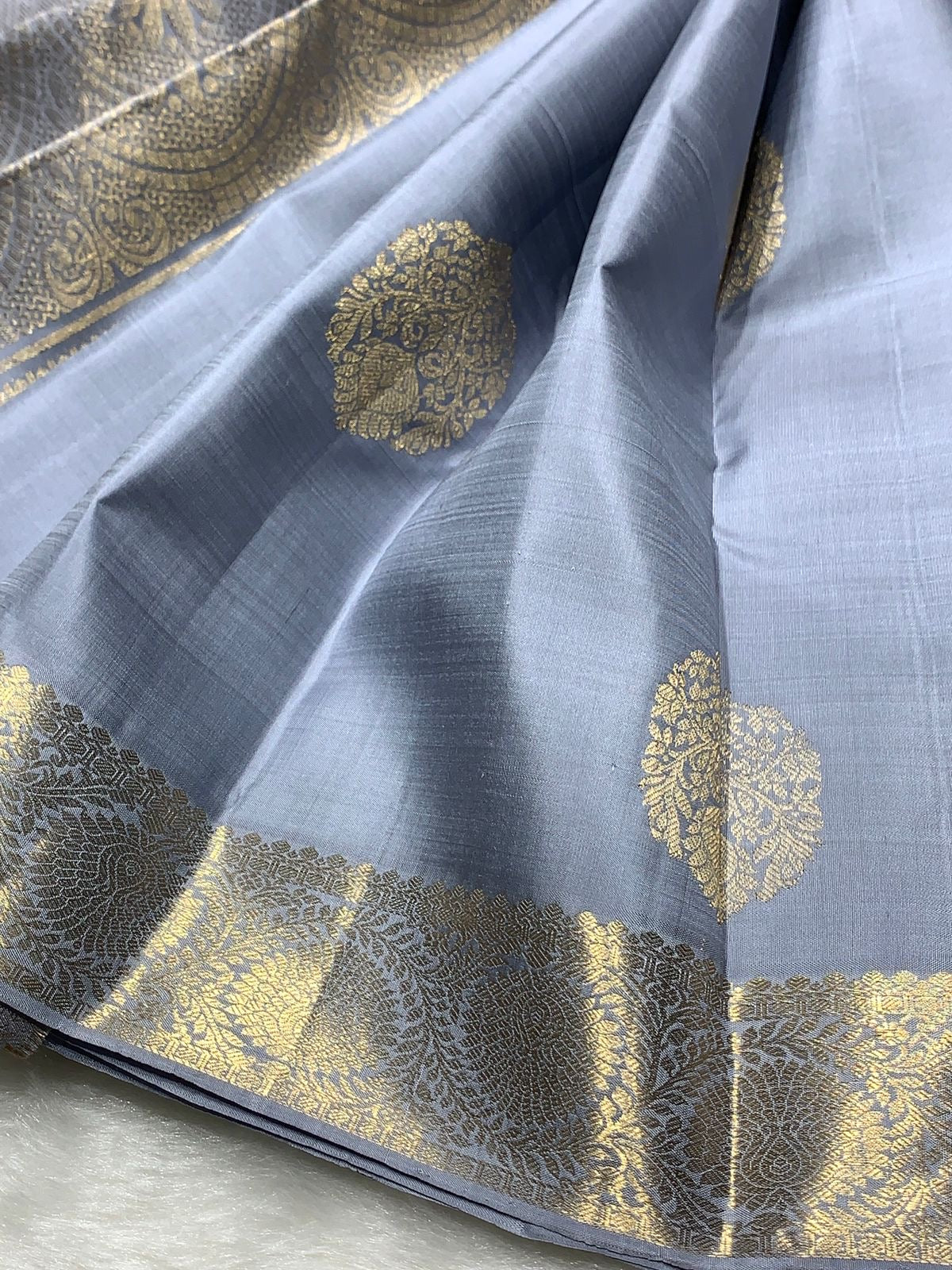 Classic Grey 2gm Zari Bridal Elegance Kanchipuram Handloom Silk Saree SS25984