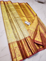 Load image into Gallery viewer, Classic Butter Cream &amp; Dusky Pink Bridal Elegance Kanchipuram Handloom Silk Saree SS25701
