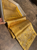 Load image into Gallery viewer, Classic Gold Bridal Elegance Kanchipuram Handloom Silk Saree SS26873
