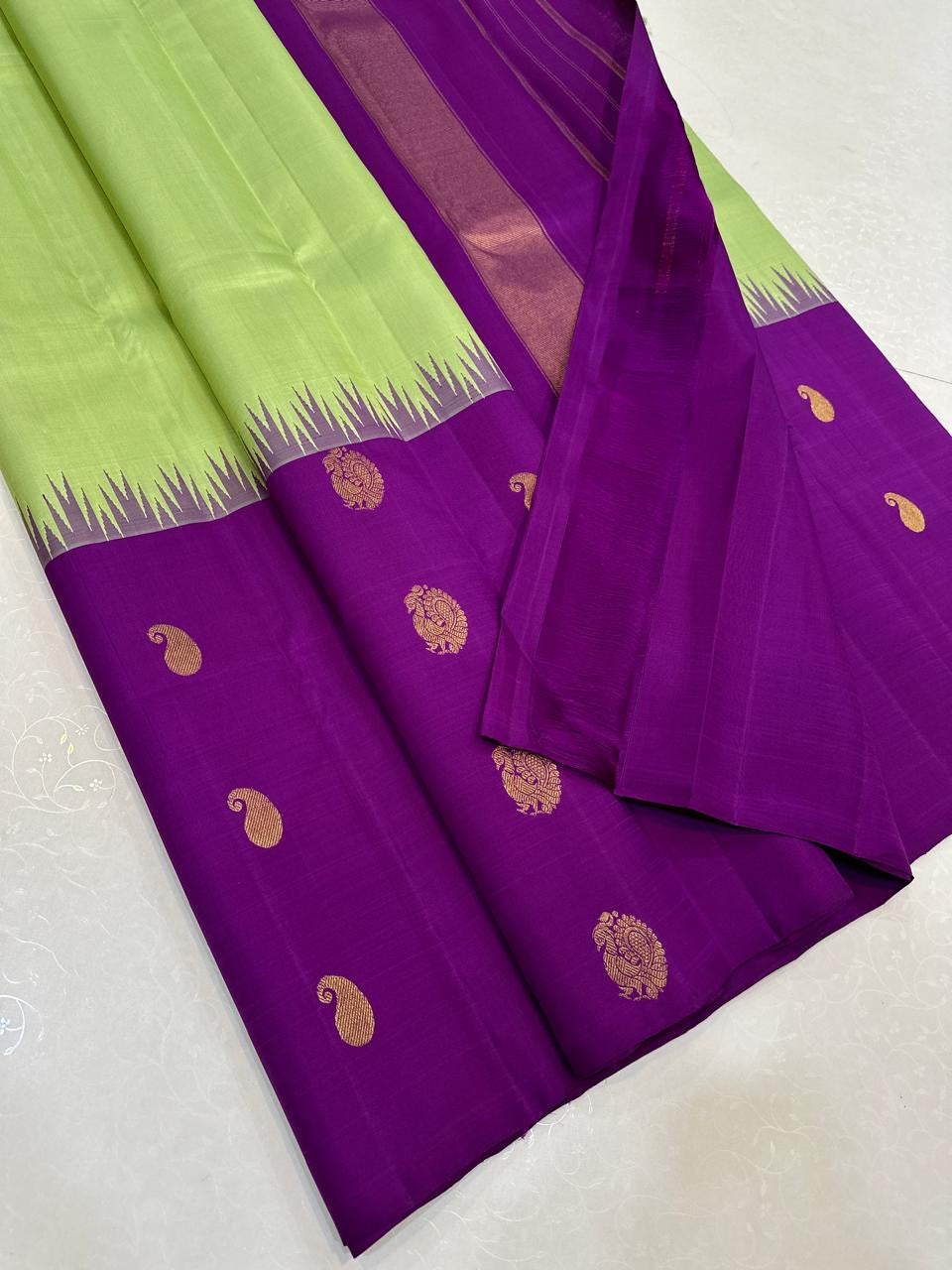 Classic Light Green & Vadamalli Kanchipuram Handloom Silk Saree SS26330