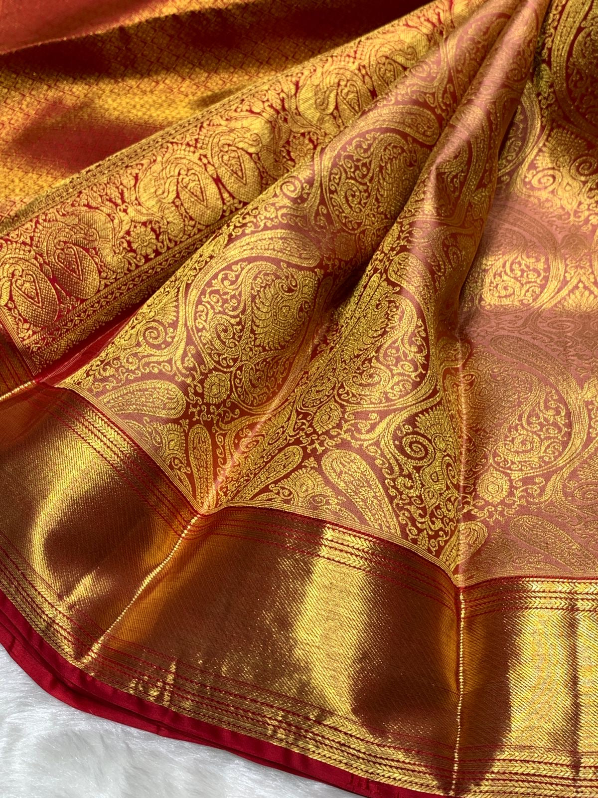 Classic Crimson Red 2gm Zari Bridal Elegance Kanchipuram Handloom Silk Saree SS25358