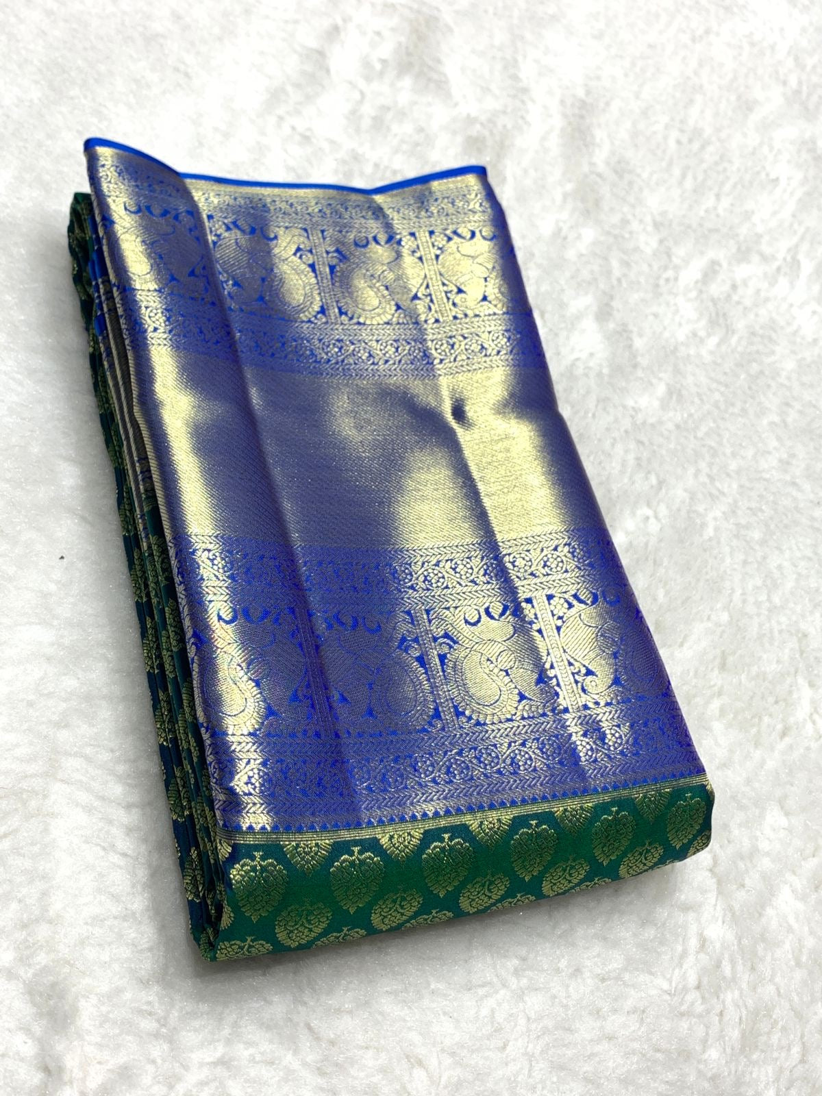 Classic Green & Royal Blue 2gm Zari Bridal Elegance Kanchipuram Handloom Silk Saree SS25268