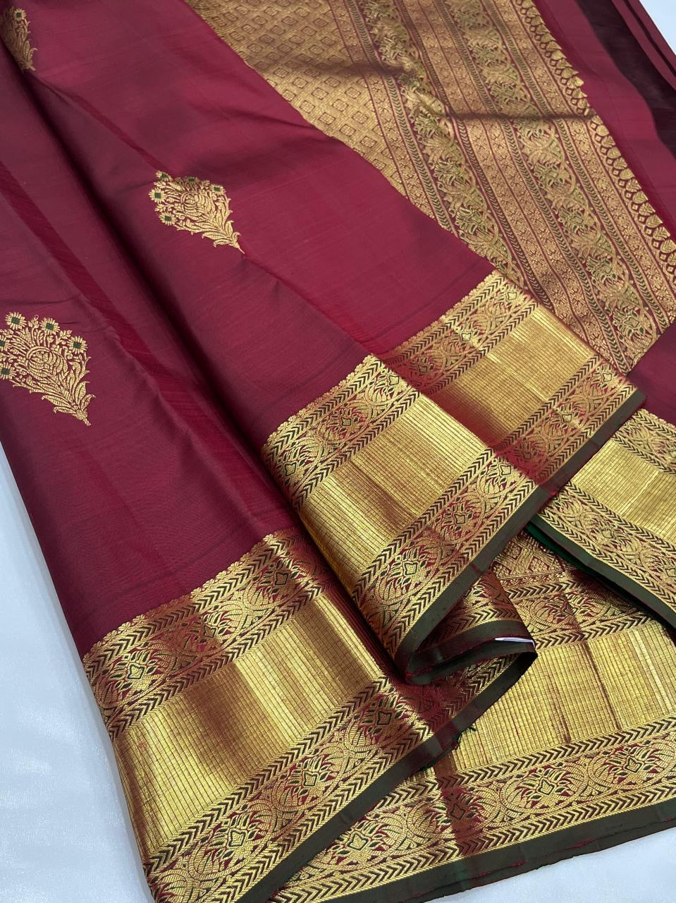 Classic Maroon Kanchipuram Handloom Silk Saree SS25621