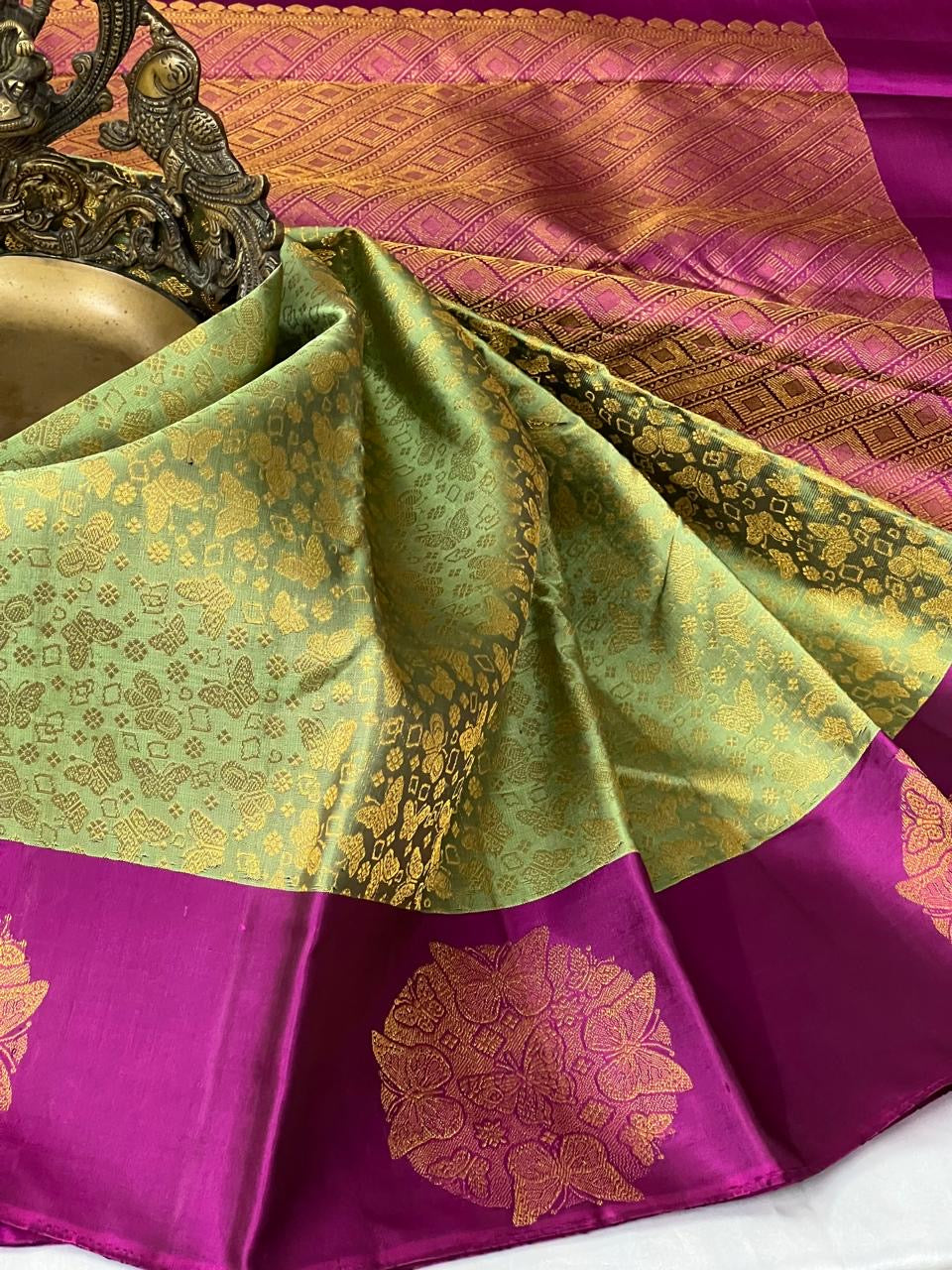 Classic Sage Green & Wine Red 2gm Zari Elegance Kanchipuram Handloom Silk Saree SS24134