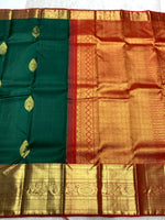 Load image into Gallery viewer, Classic Green &amp; Red 2gm Zari Elegance Kanchipuram Handloom Silk Saree SS24395
