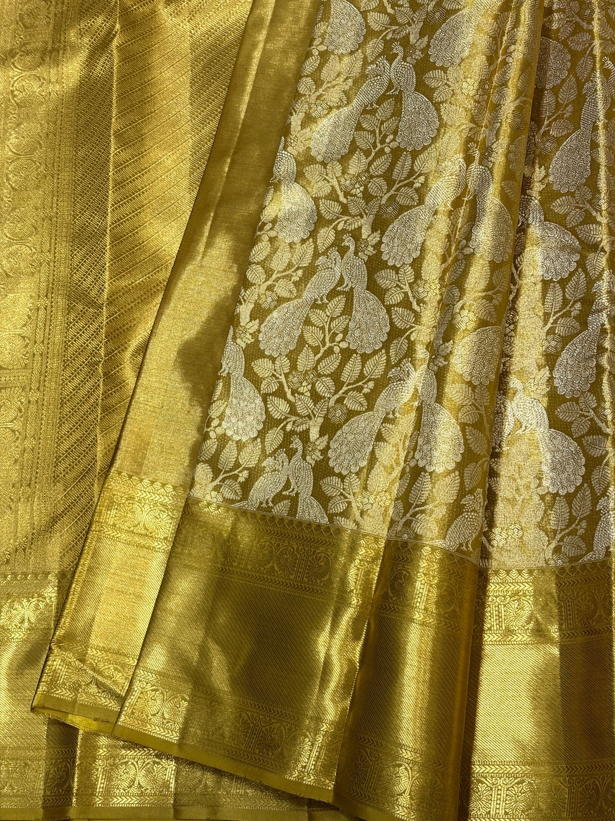 Classic Olive Green Gold 2gm Zari Brocade Tissue Bridal Elegance Kanchipuram Handloom Silk Saree SS26660