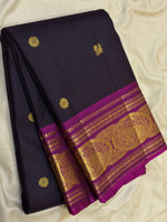 Load image into Gallery viewer, Classic Shadow Dark Plum &amp; Fuchsia Pink 2gm Zari Vintage Elegance Kanchipuram Handloom Silk Saree SS27887
