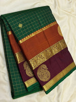 Load image into Gallery viewer, Classic Deep Green &amp; Plum Oosi Checks 2gm Zari Elegance Kanchipuram Handloom Silk Saree SS27200
