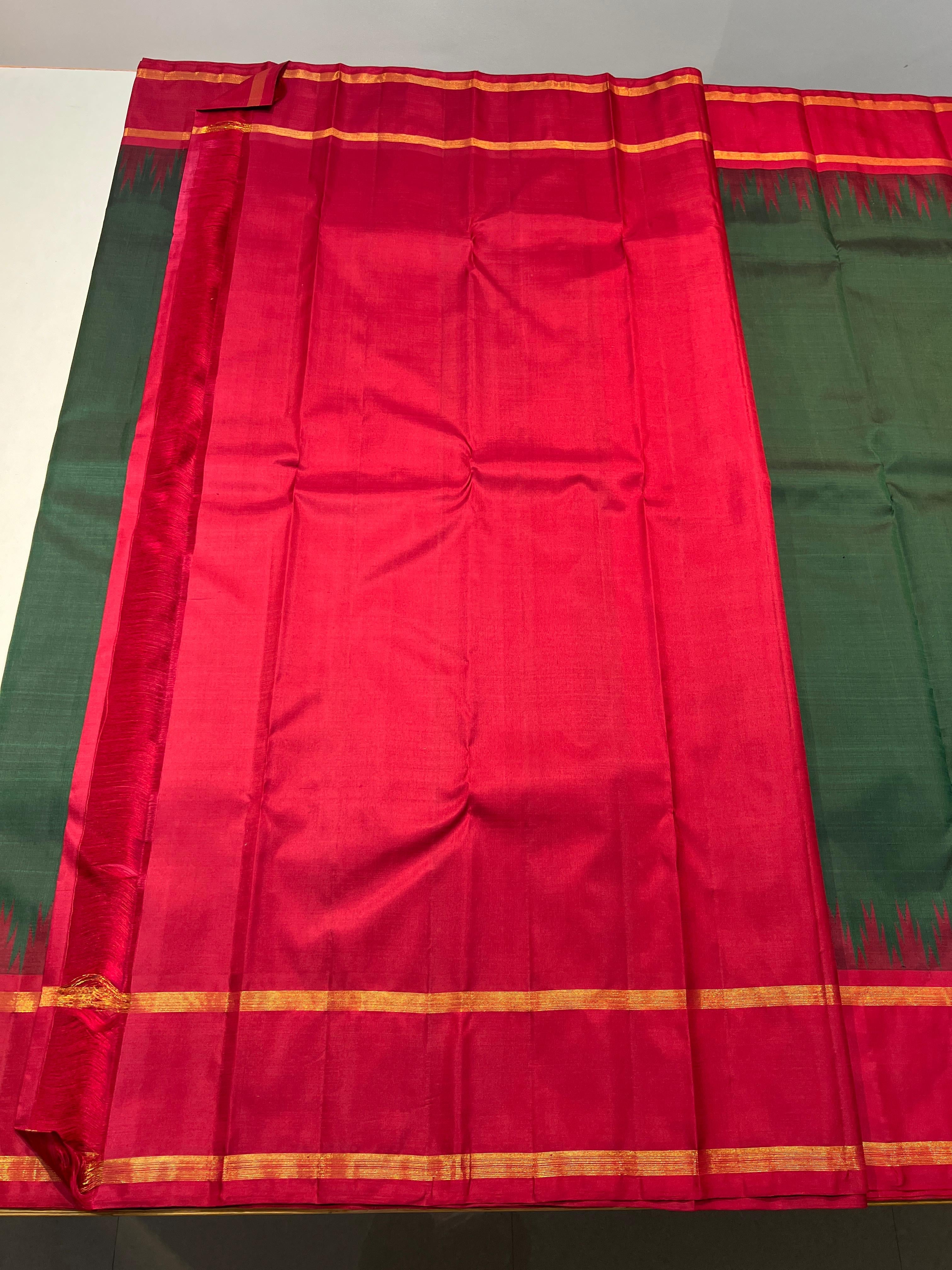 Classic Thazhampoo Arakku Red 2gm Zari Elegance Kanchipuram Silk Saree SS23840