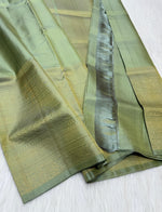 Load image into Gallery viewer, Classic Fern Green Kanchipuram Handloom Silk Saree SS26258
