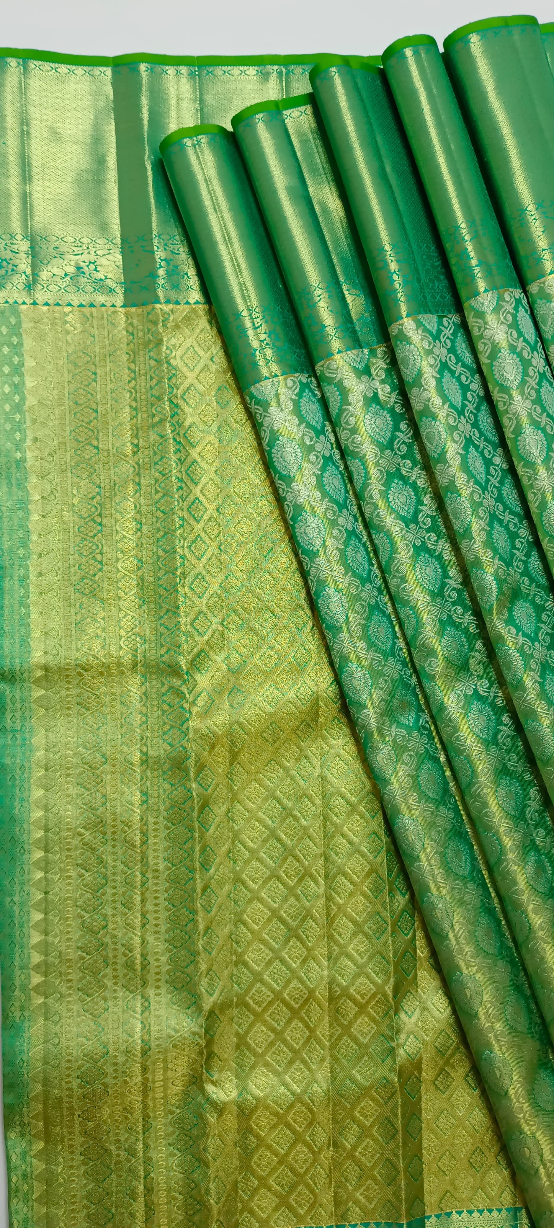 Classic Sea Green Elegance Kanchipuram Handloom Silk Saree SS24818