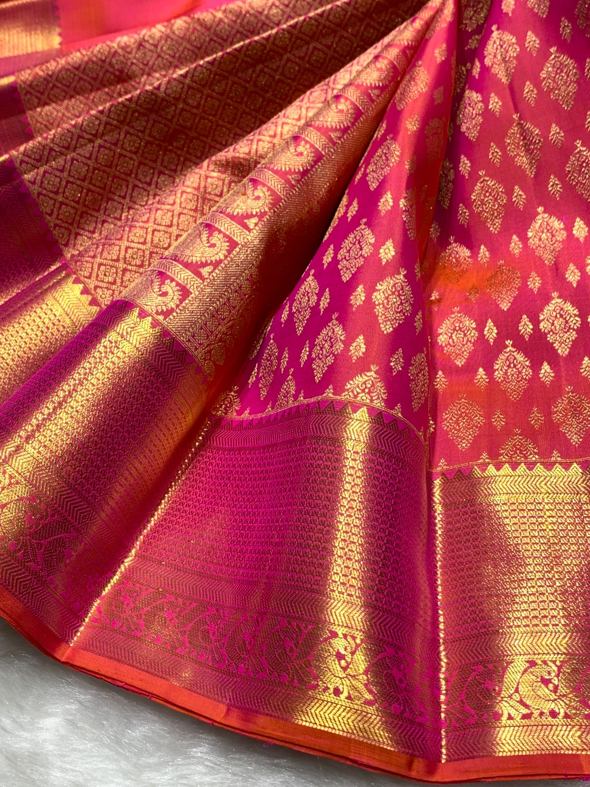 Classic Pinkish Orange 2gm Zari Bridal Elegance Kanchipuram Handloom Silk Saree SS25983