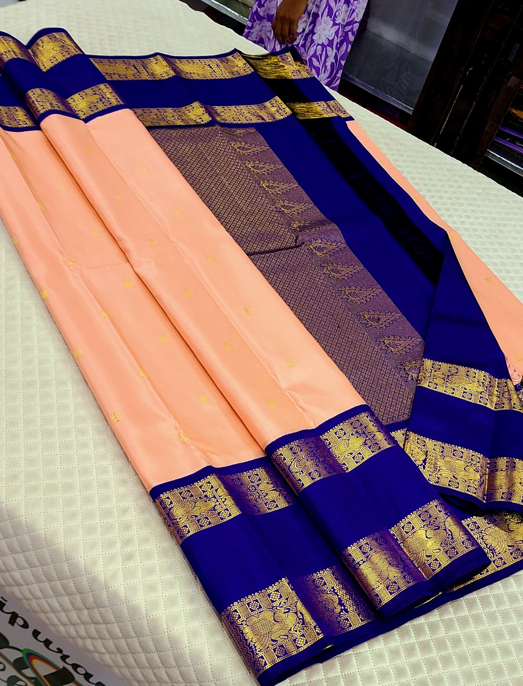 Classic Peach & Royal Blue 2gm Zari Kanchipuram Handloom Silk Saree SS26191