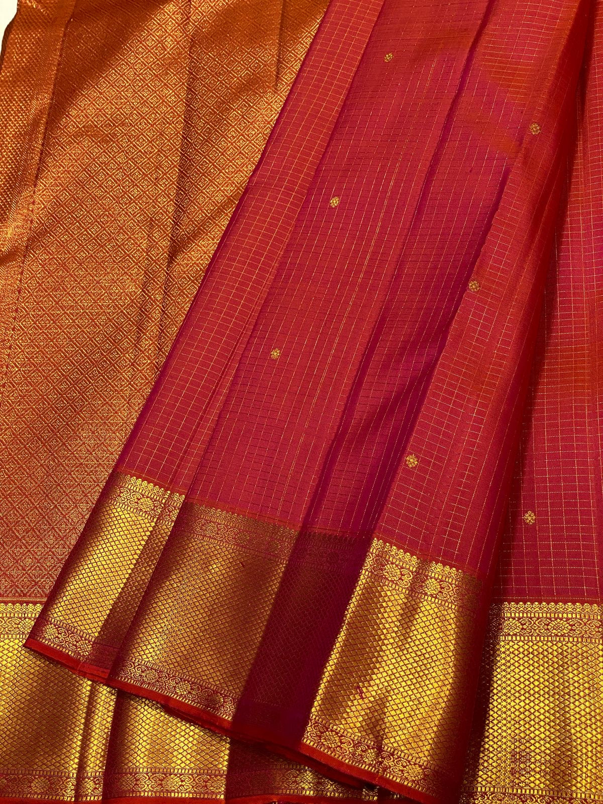 Classic Orange Pink 2gm Zari Vaira Oosi Checks Elegance Kanchipuram Handloom Silk Saree SS24738