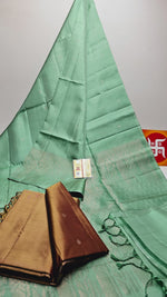 Load image into Gallery viewer, Classic Fern Green Elegance Handloom Soft Silk Saree SS25456
