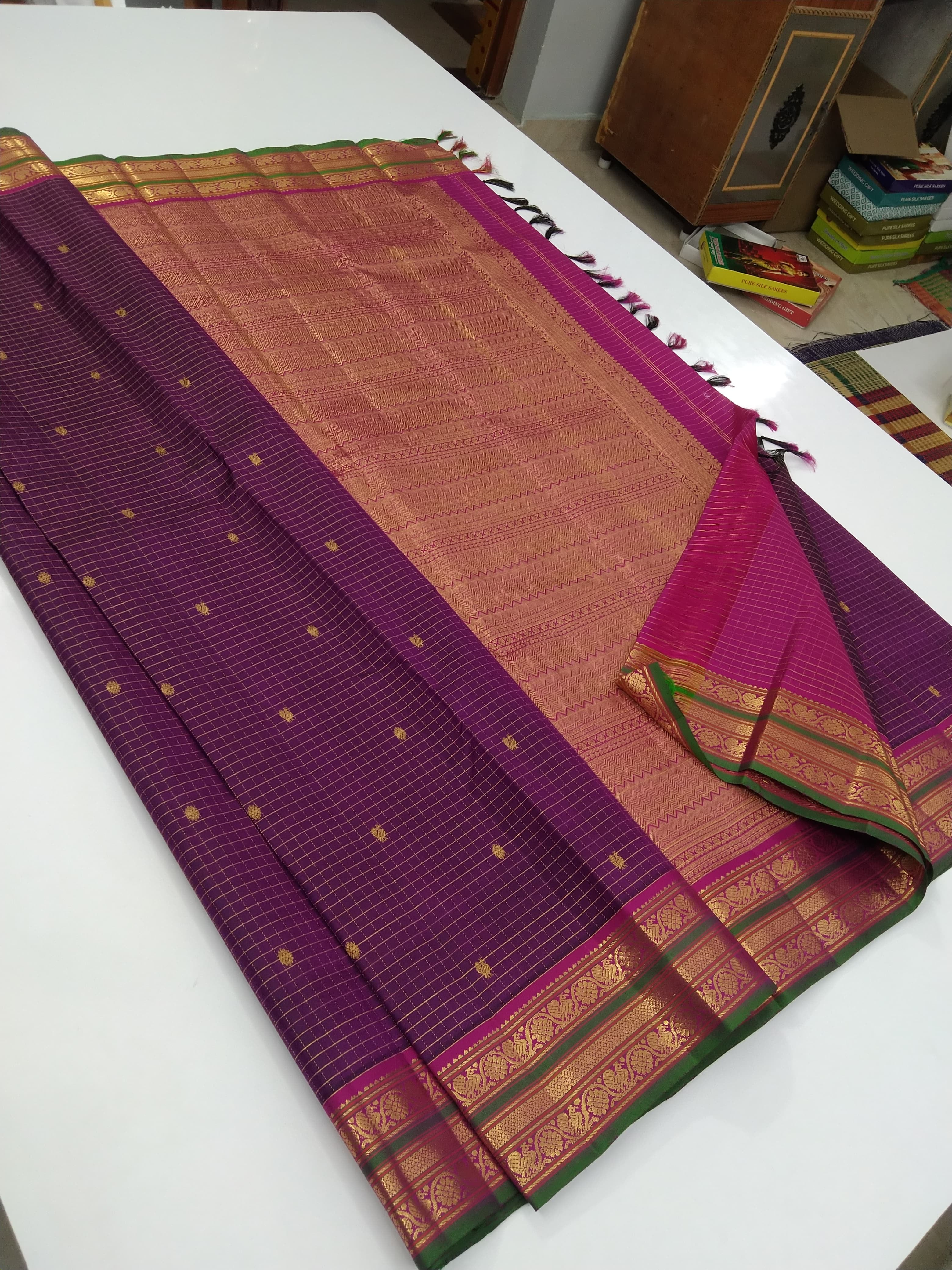 Classic Berry Plum & Dark Pink Elegance Kanchipuram Handloom Silk Saree SS24745