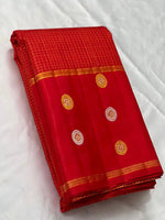 Load image into Gallery viewer, Classic Scarlet Red 2gm Zari Elegance Kanchipuram Handloom Silk Saree SS24828
