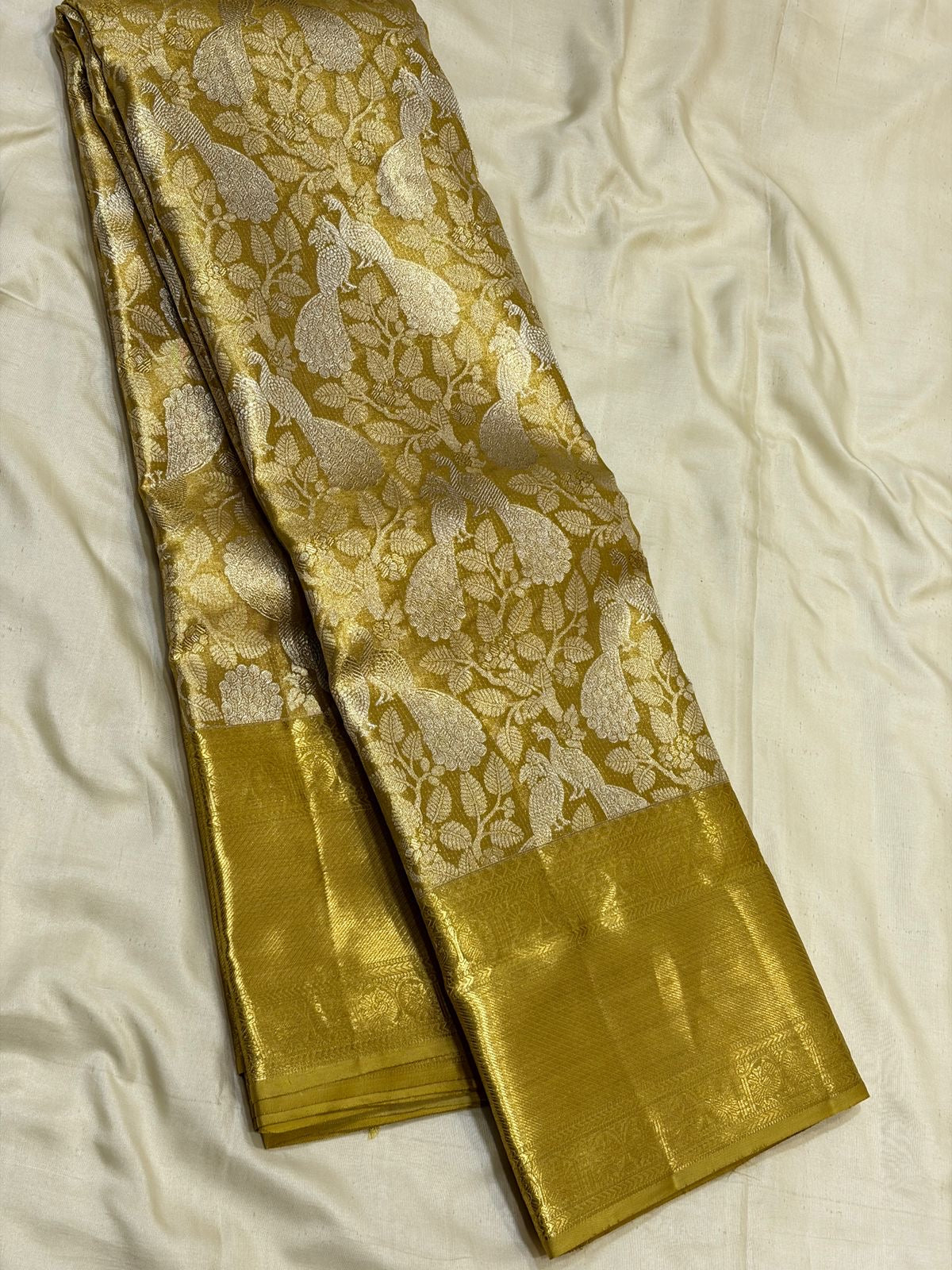 Classic Olive Green Gold 2gm Zari Brocade Tissue Bridal Elegance Kanchipuram Handloom Silk Saree SS26660