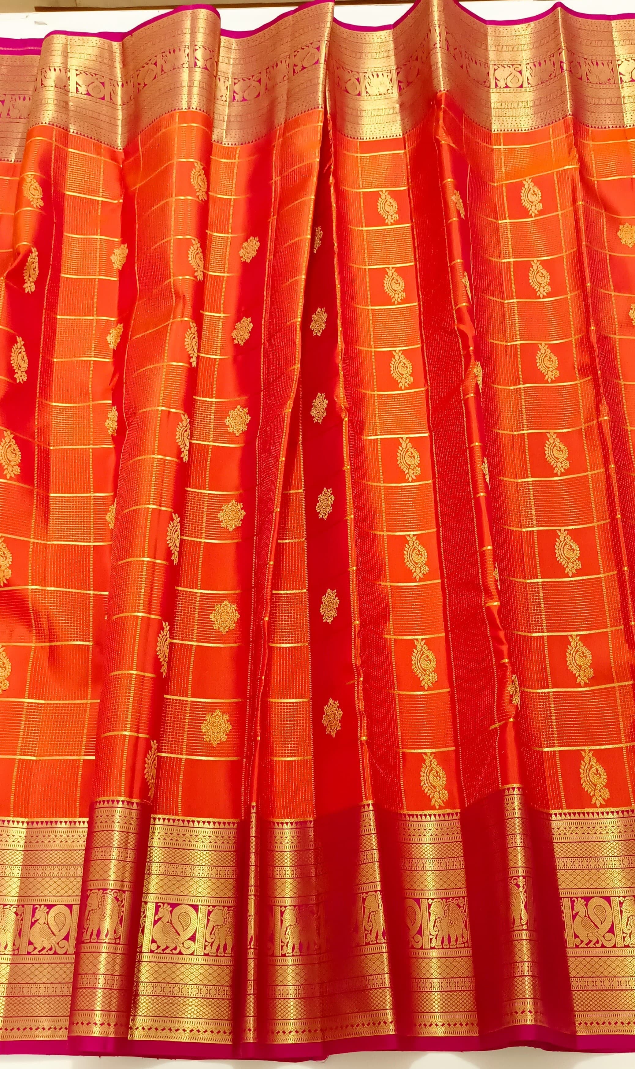Classic Orange & Rani Pink 2gm Zari Vaira Oosi Elegance Kanchipuram Handloom Silk Saree SS25268