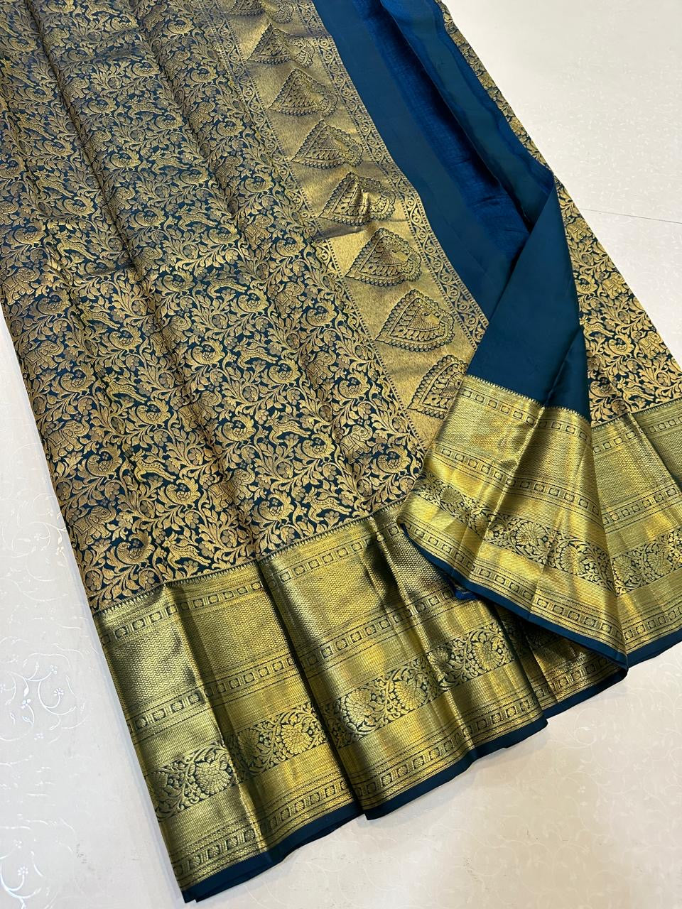 Prussian Blue Elegance Kanchipuram Handloom Silk Saree SS24692