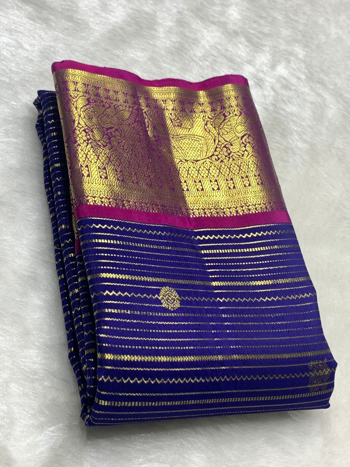 Classic Navy Blue & Dark Wine Pink 2gm Zari Kanchipuram Handloom Silk Saree SS25990