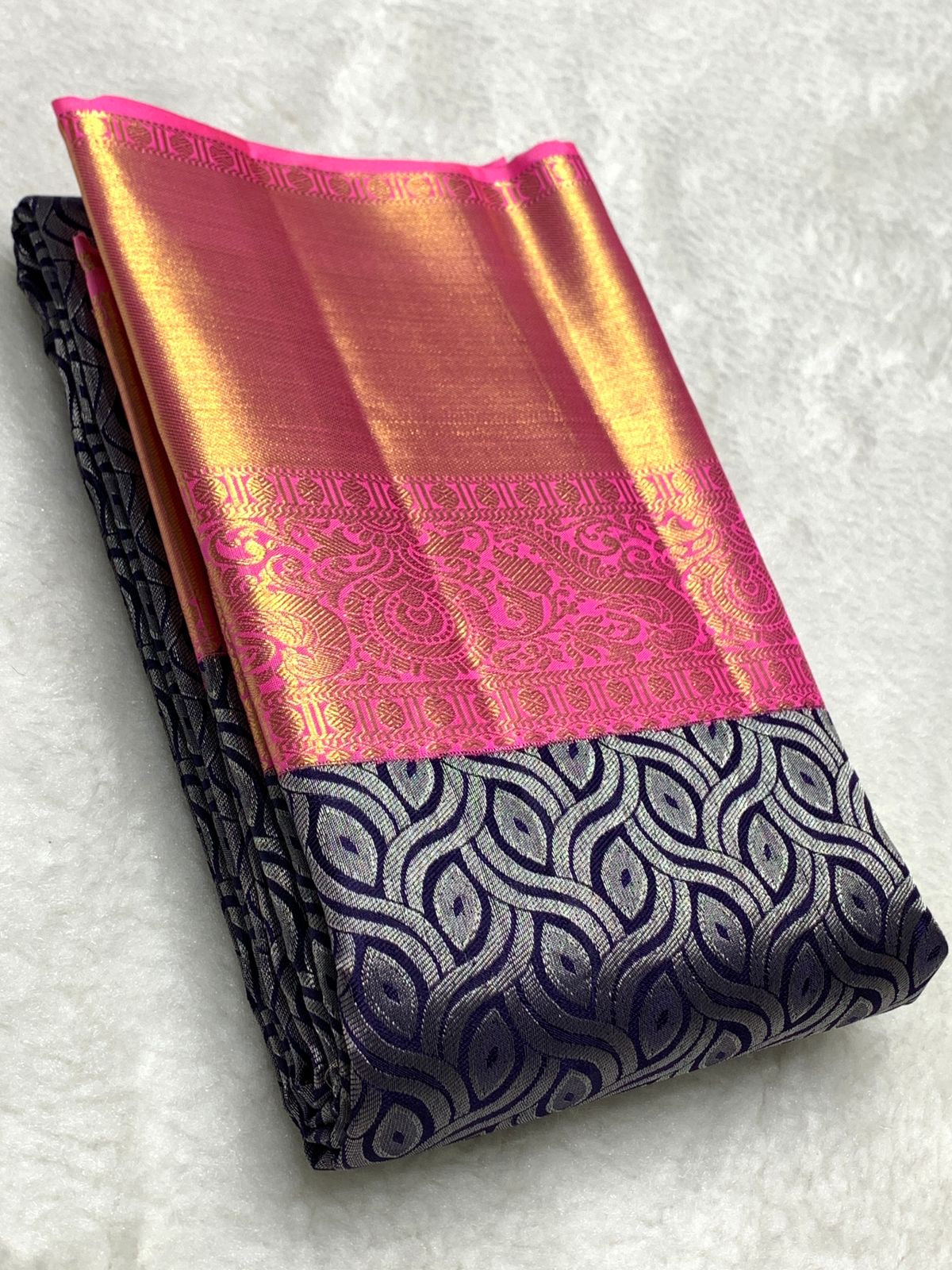 Classic Navy Blue & Fuchsia Pink 2gm Zari Bridal Elegance Kanchipuram Handloom Silk Saree SS25833