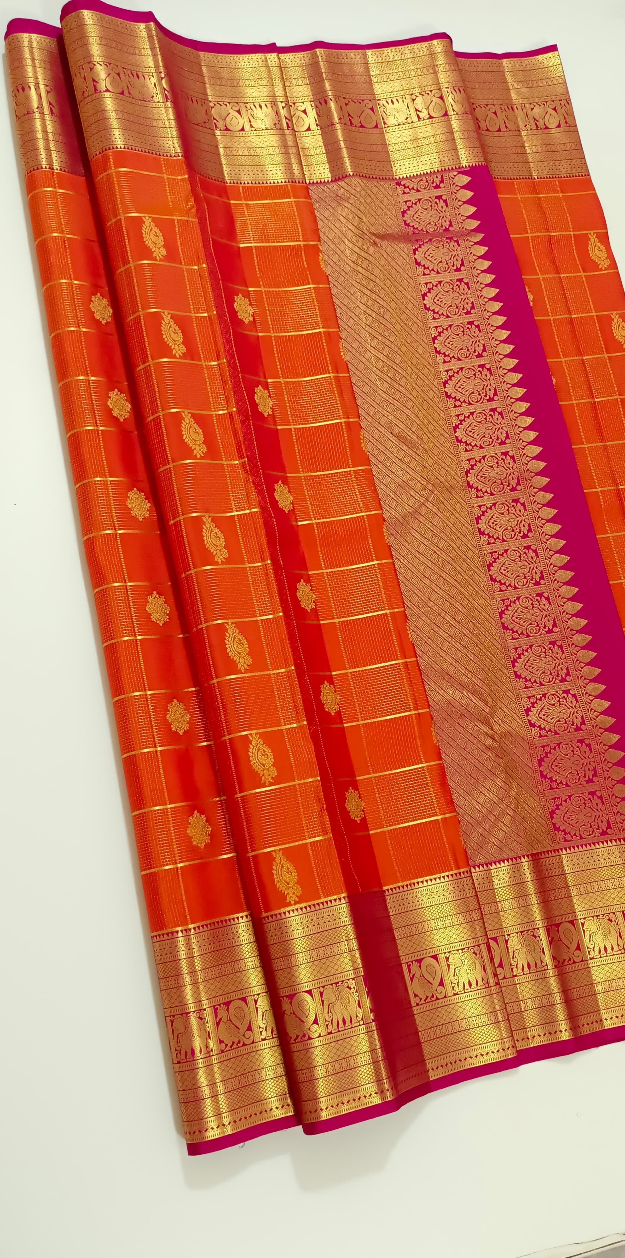 Classic Orange & Rani Pink 2gm Zari Vaira Oosi Elegance Kanchipuram Handloom Silk Saree SS25268