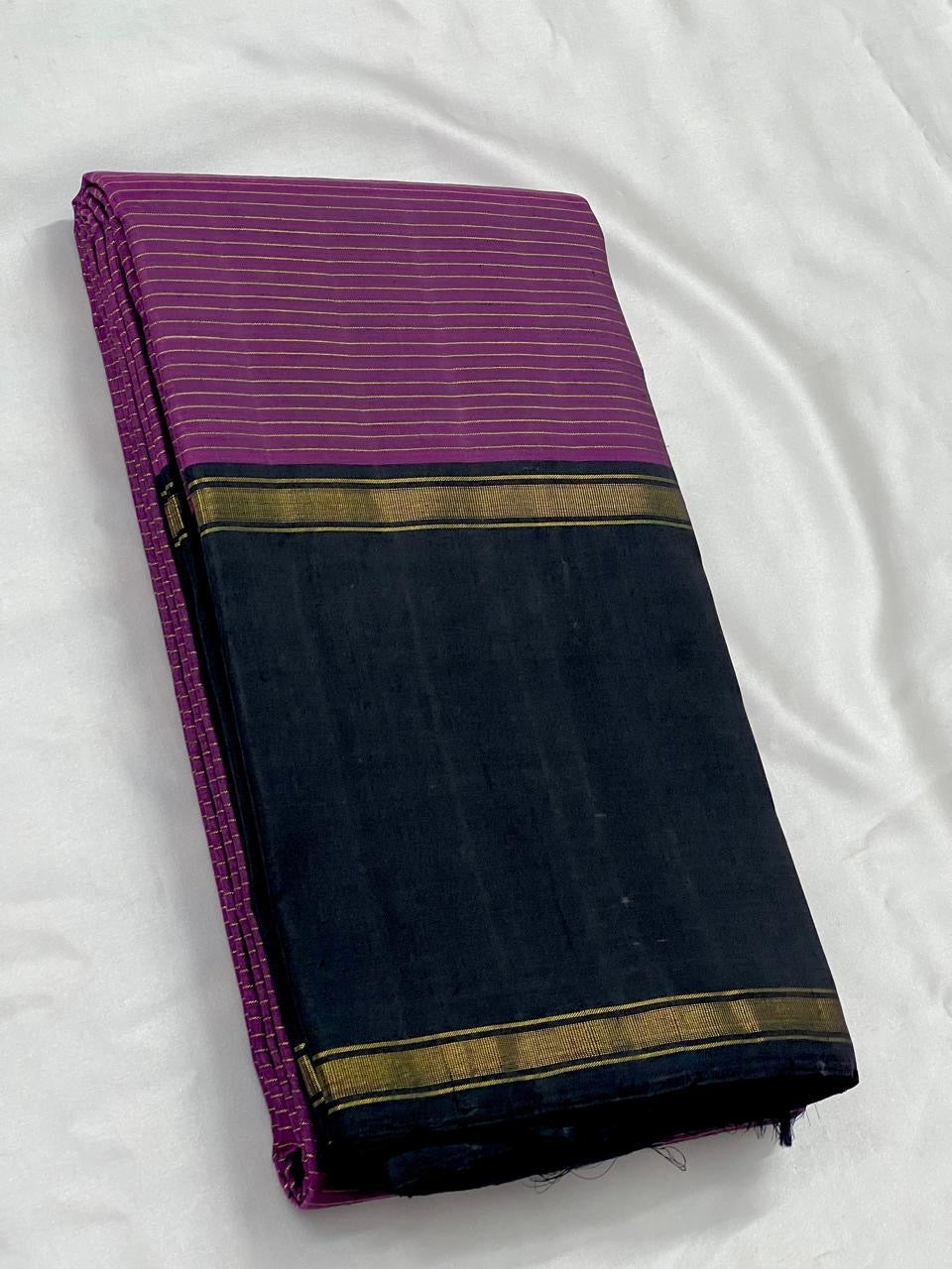 Classic Onion Pink & Charcoal Black Elegance Handloom Soft Silk Saree SS24125