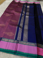 Load image into Gallery viewer, Classic Navy Blue &amp; Light Pink Elegance Kanchipuram Handloom Silk Saree SS24537
