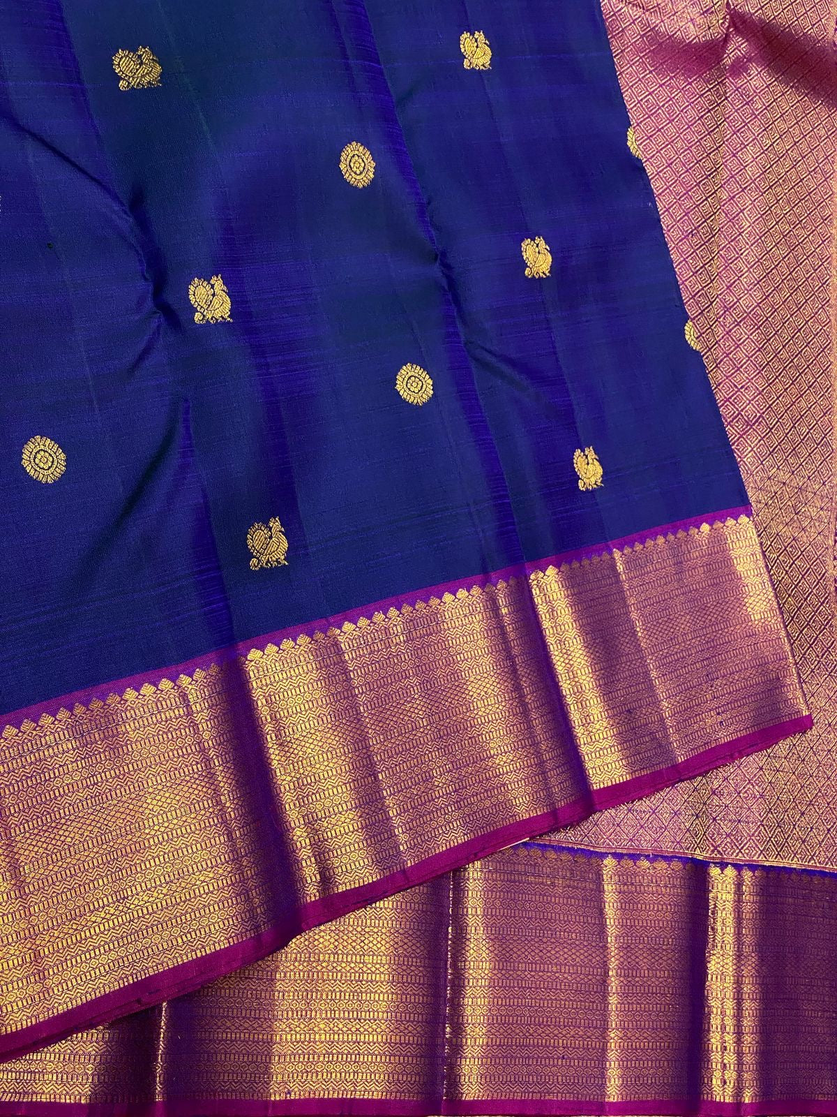 Classic Navy Blue & Wine Fuchsia 2gm Zari Elegance Kanchipuram Handloom Silk Saree SS24699