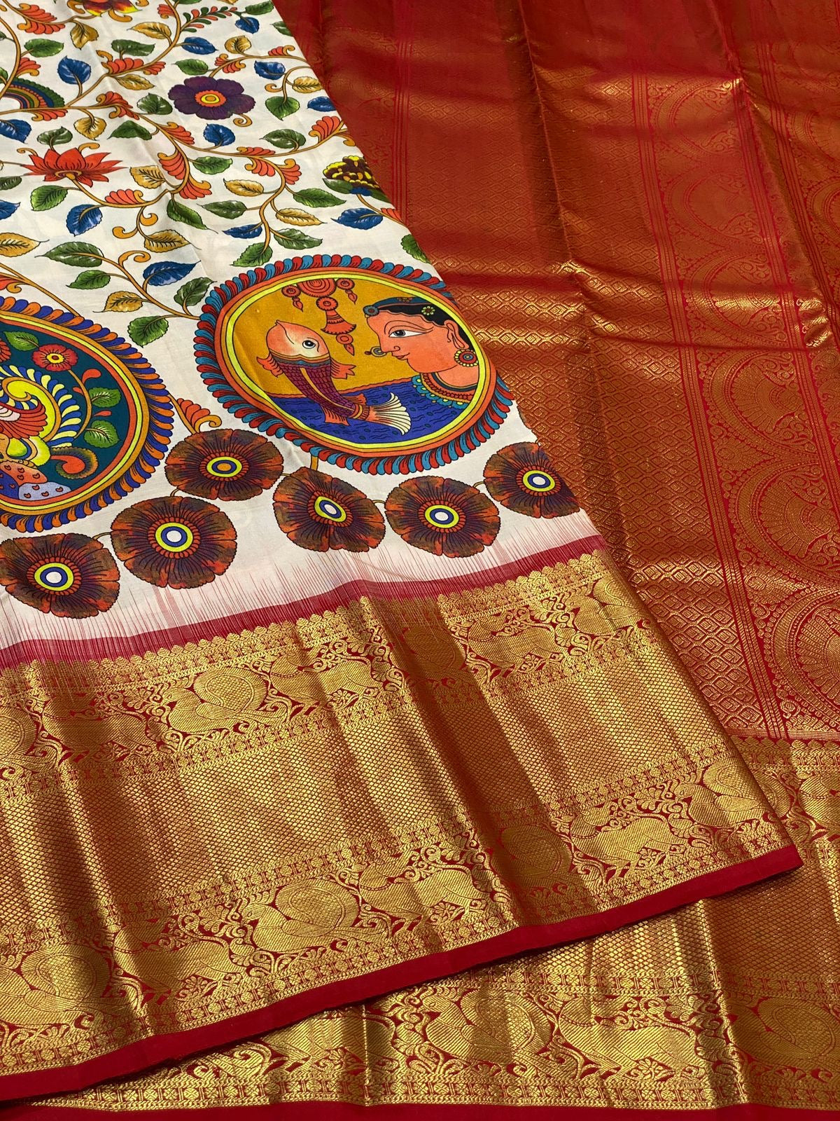 Classic Butter Cream & Chilly Red Kalamkari Digital Print Bridal Elegance Kanchipuram Handloom Silk Saree SS23910