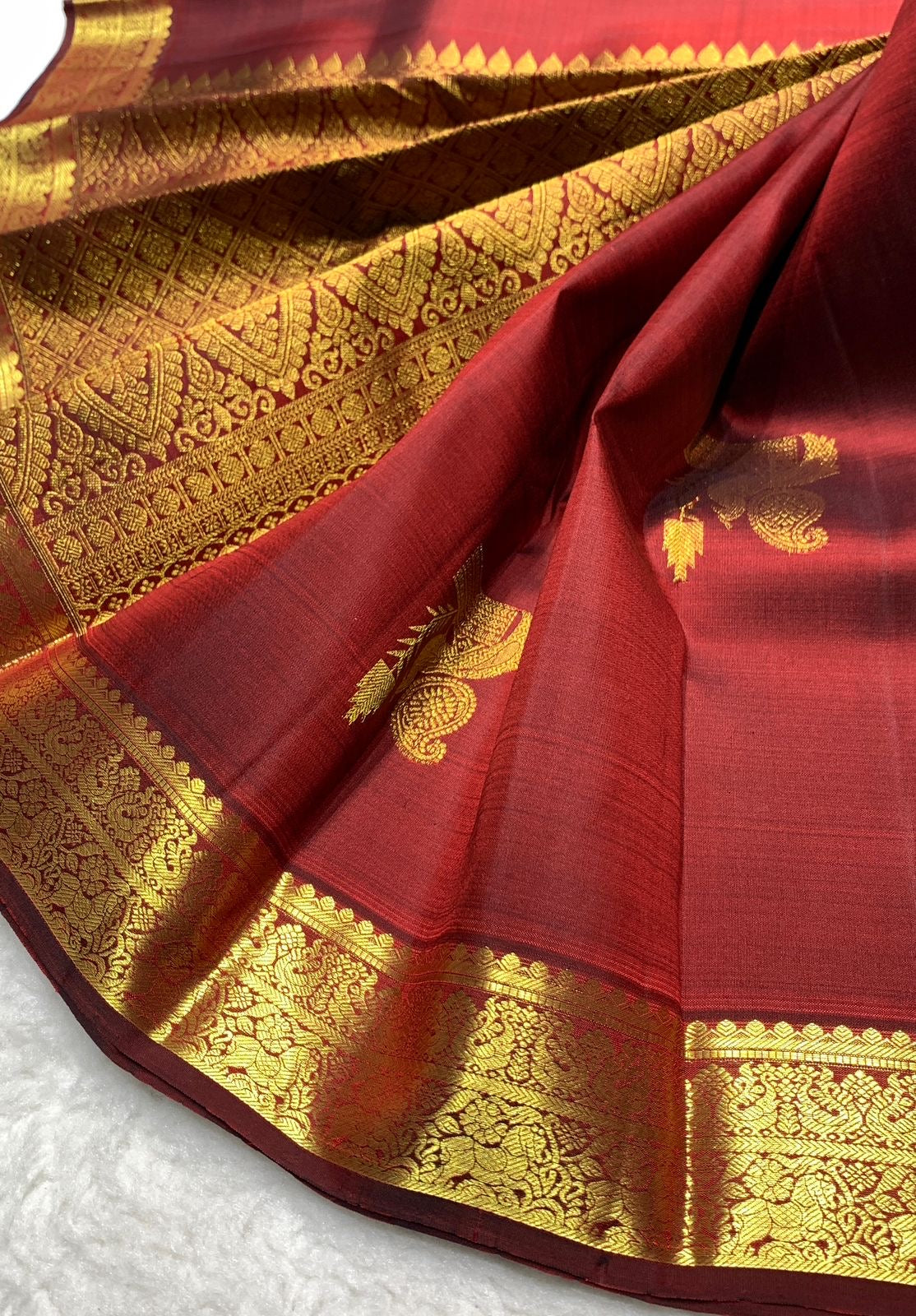 Classic Brick Orange 2gm Zari Bridal Elegance Kanchipuram Handloom Silk Saree SS25566