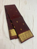 Load image into Gallery viewer, Classic Maroon &amp; Brown 1gm Zari Elegance Kanchipuram Handloom Silk Saree SS28596
