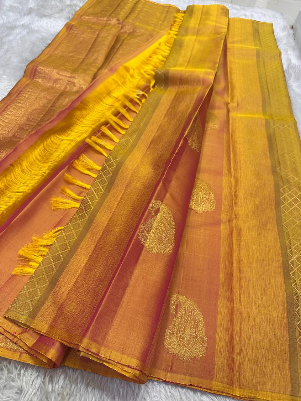 Classic Golden Yellow 2gm Zari Elegance Kanchipuram Handloom Silk Saree SS25494