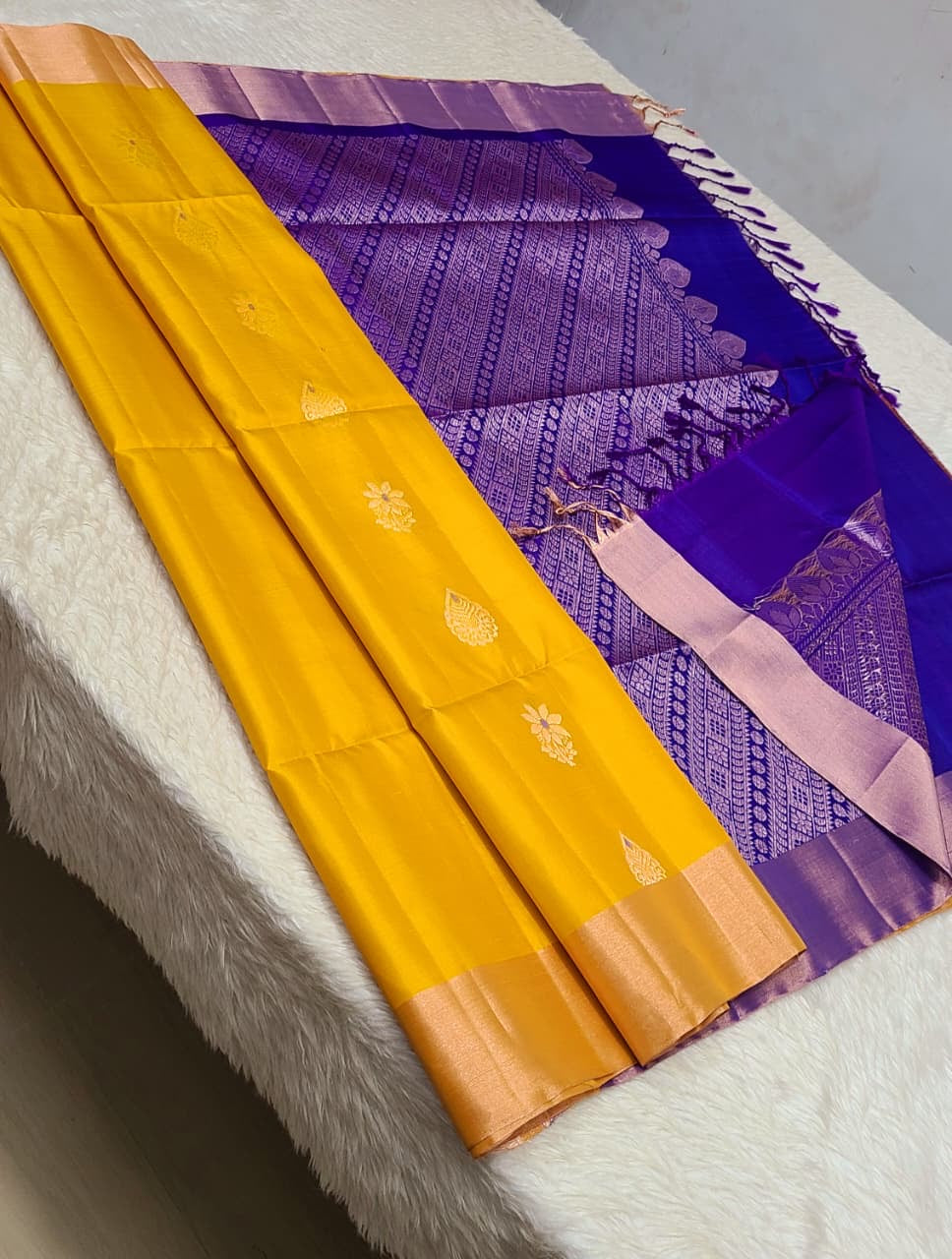 Classic Mango Yellow & Blue Elegance Handloom Soft Silk Saree SS26564