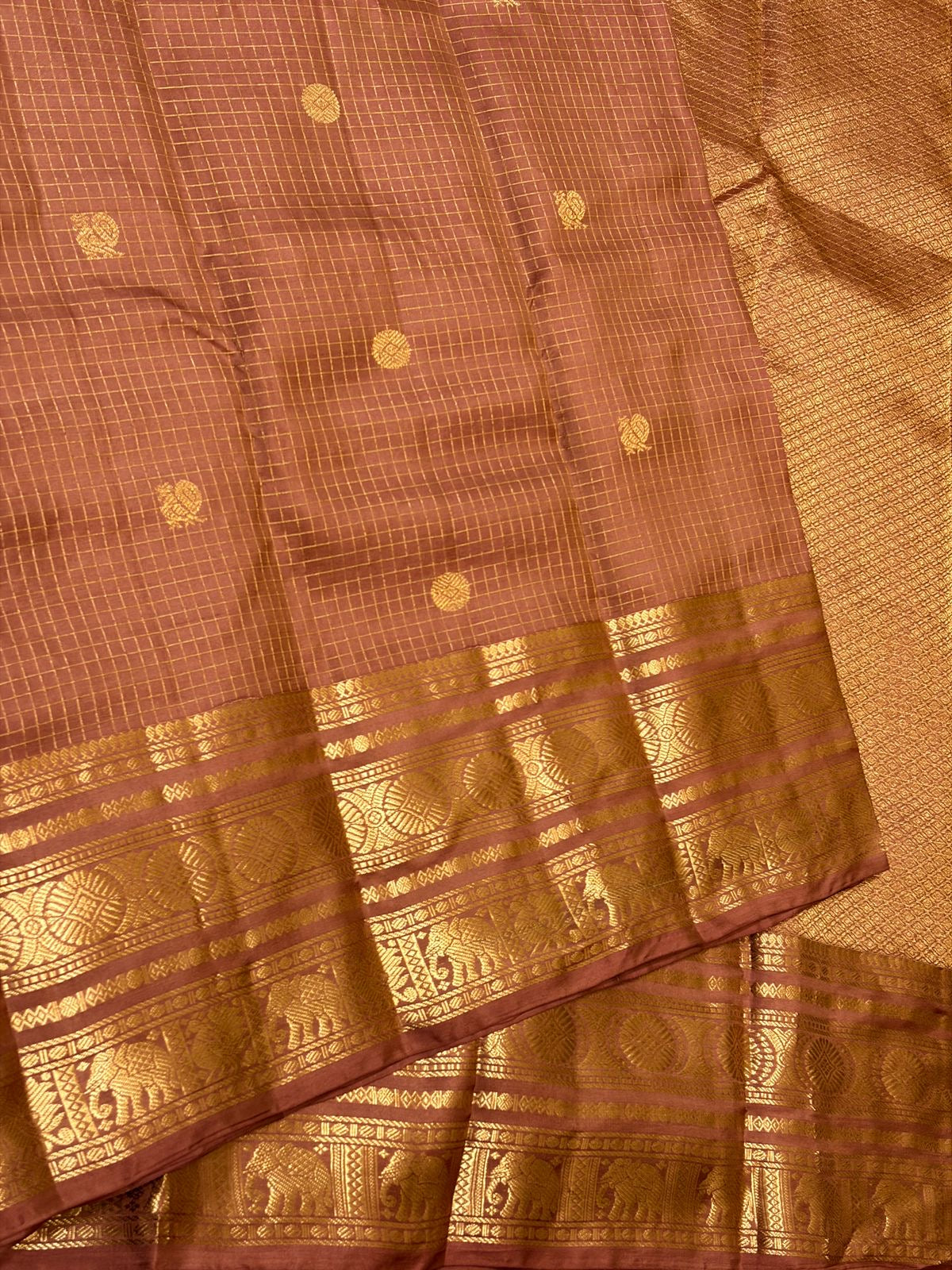 Classic Dusky Brown 1gm Zari Vaira Oosi Kanchipuram Handloom Silk Saree SS26656