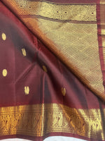 Load image into Gallery viewer, Classic Maroon &amp; Brown 1gm Zari Elegance Kanchipuram Handloom Silk Saree SS28596

