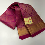 Load image into Gallery viewer, Classic Deep Pink Elegance Kanchipuram Handloom Silk Saree SS24588
